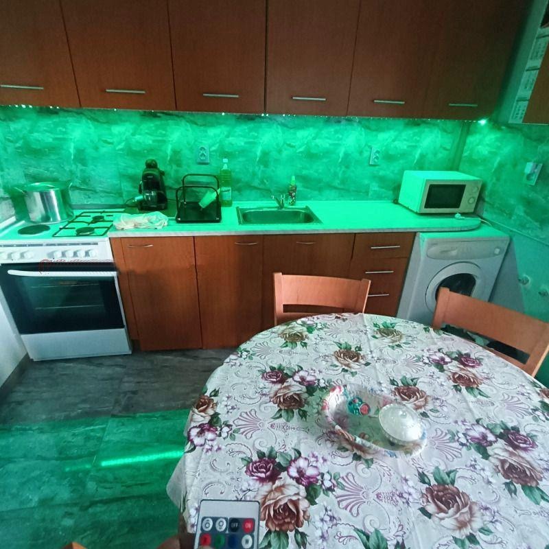 Дава под наем ЕТАЖ ОТ КЪЩА, гр. София, гр. Нови Искър, снимка 4 - Етаж от къща - 53498275