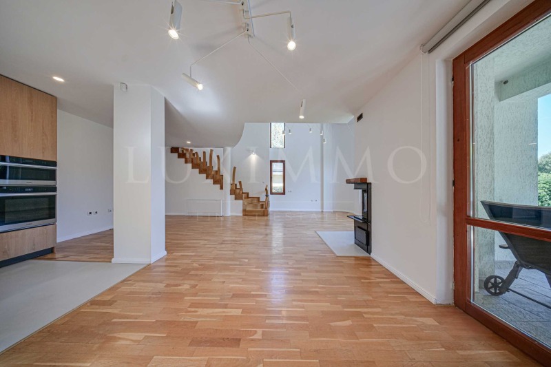 Zu vermieten  Haus Sofia , w.z.Amerikanski kolesch , 300 qm | 82500828 - Bild [16]