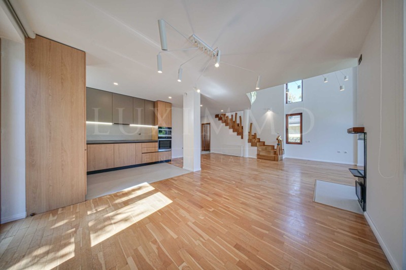 Zu vermieten  Haus Sofia , w.z.Amerikanski kolesch , 300 qm | 82500828 - Bild [15]