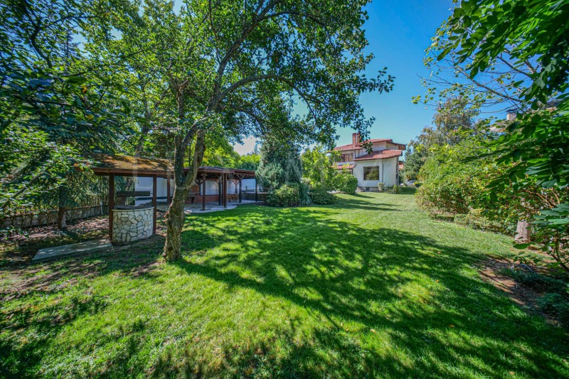 Zu vermieten  Haus Sofia , w.z.Amerikanski kolesch , 300 qm | 82500828 - Bild [7]