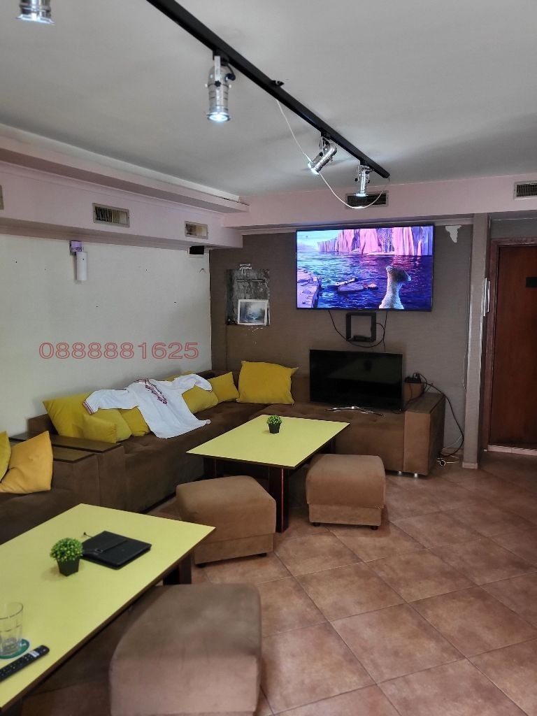 Дава под наем ЗАВЕДЕНИЕ, гр. Варна, ВИНС-Червен площад, снимка 10 - Заведения - 52912082