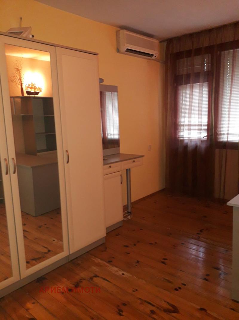 Te huur  2 slaapkamers Stara Zagora , Tsentar , 100 m² | 68693573 - afbeelding [2]