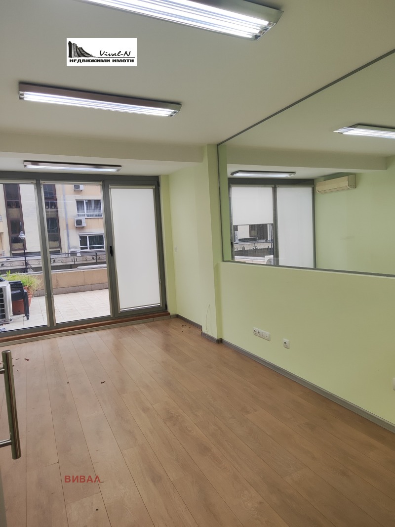 De inchiriat  Birou Sofia , Goțe Delciev , 100 mp | 31918351 - imagine [4]