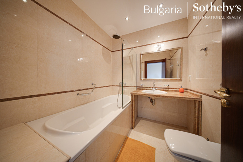 Da affittare  2 camere da letto Sofia , Iztok , 240 mq | 83952637 - Immagine [11]