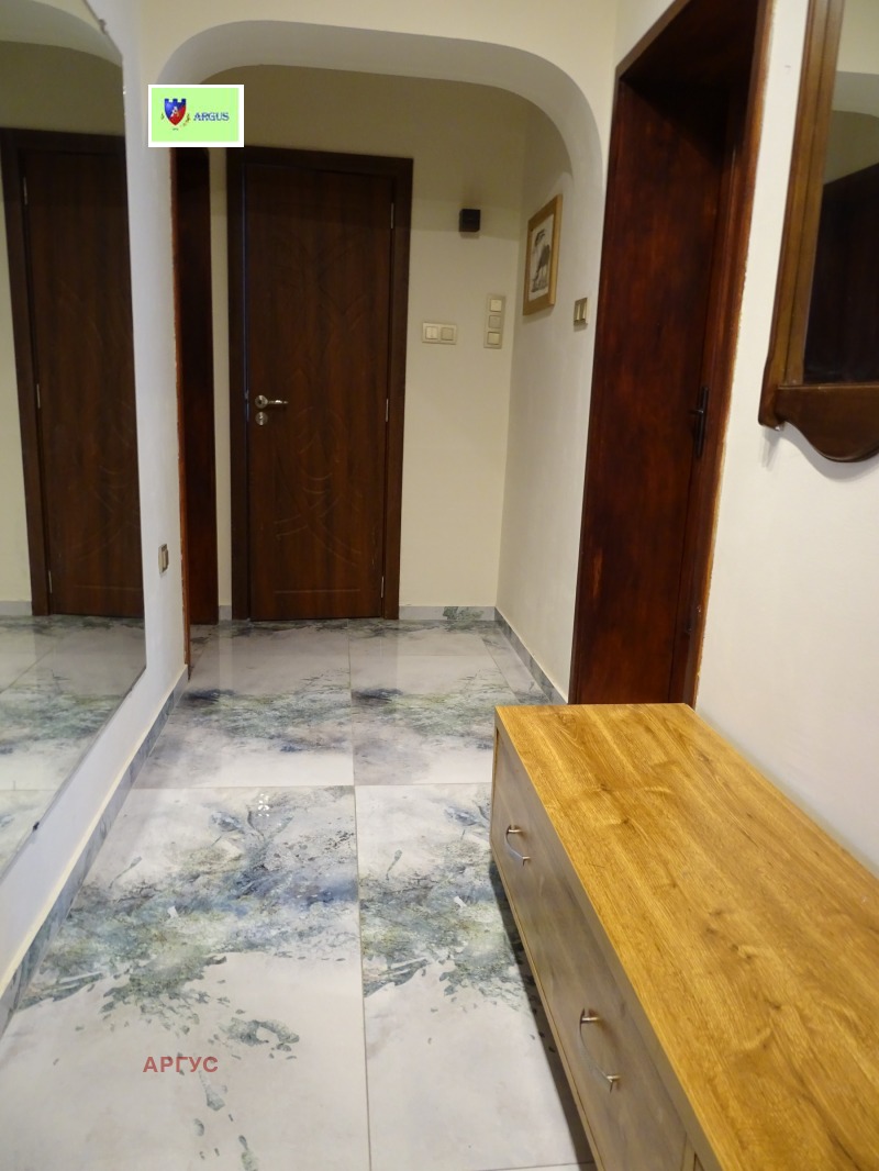 K pronájmu  2 ložnice Sofia , Manastirski livadi , 99 m2 | 29897989 - obraz [17]