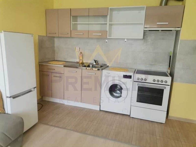 Da affittare  1 camera da letto Varna , Vazragdane 3 , 50 mq | 77271473