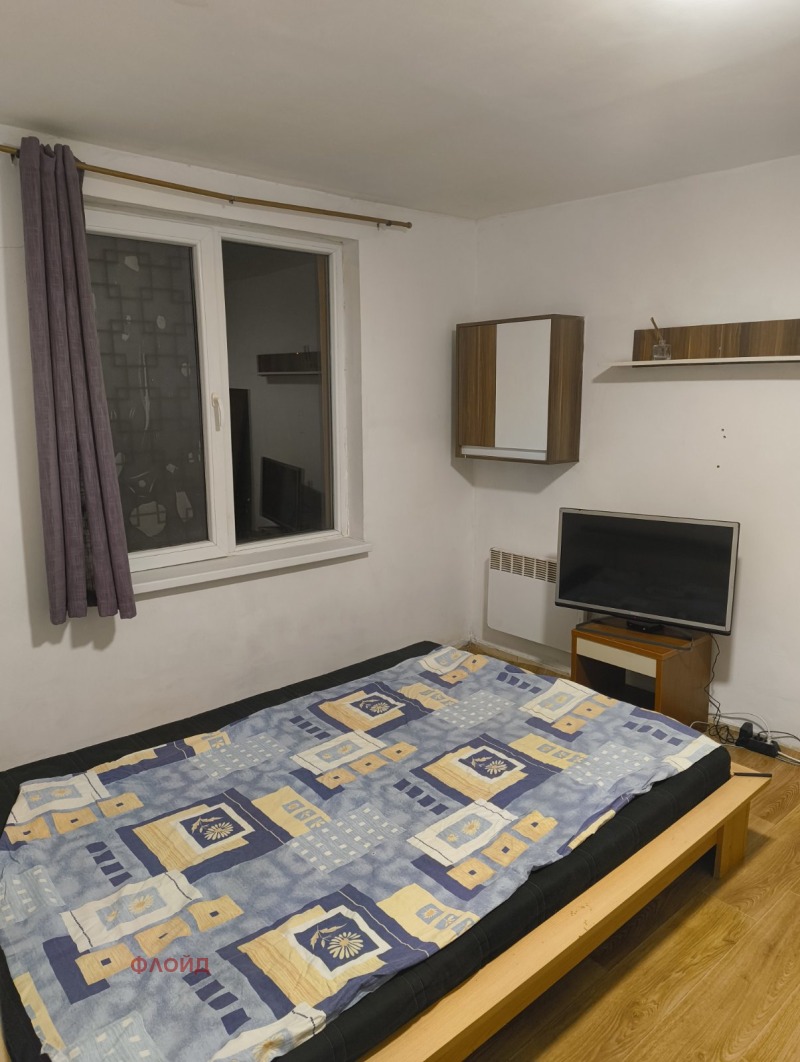 Дава под наем ЕТАЖ ОТ КЪЩА, гр. София, област София-град, снимка 3 - Етаж от къща - 52650716