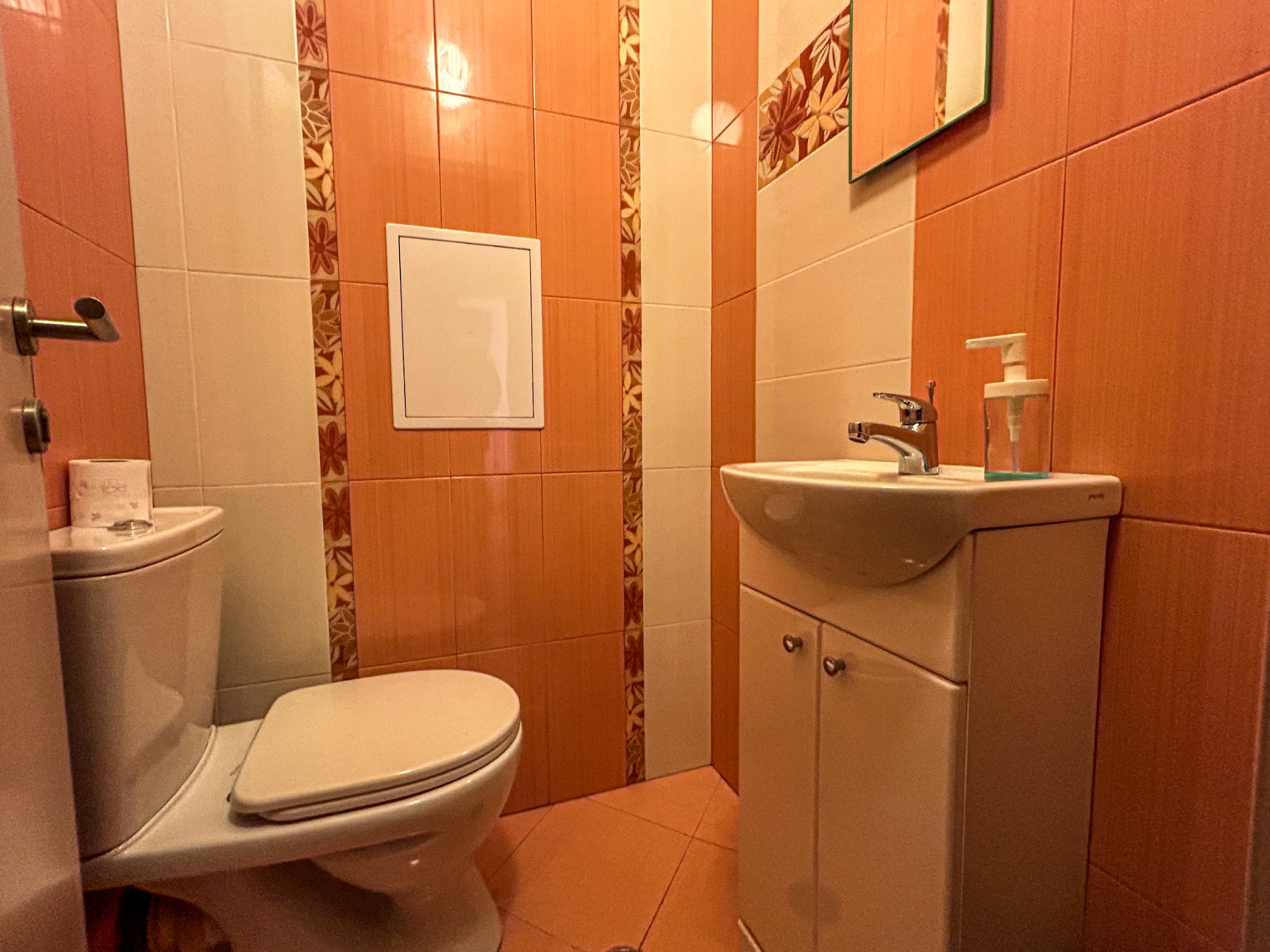 Дава под наем 3-СТАЕН, гр. София, Лозенец, снимка 10 - Апартаменти - 54614319