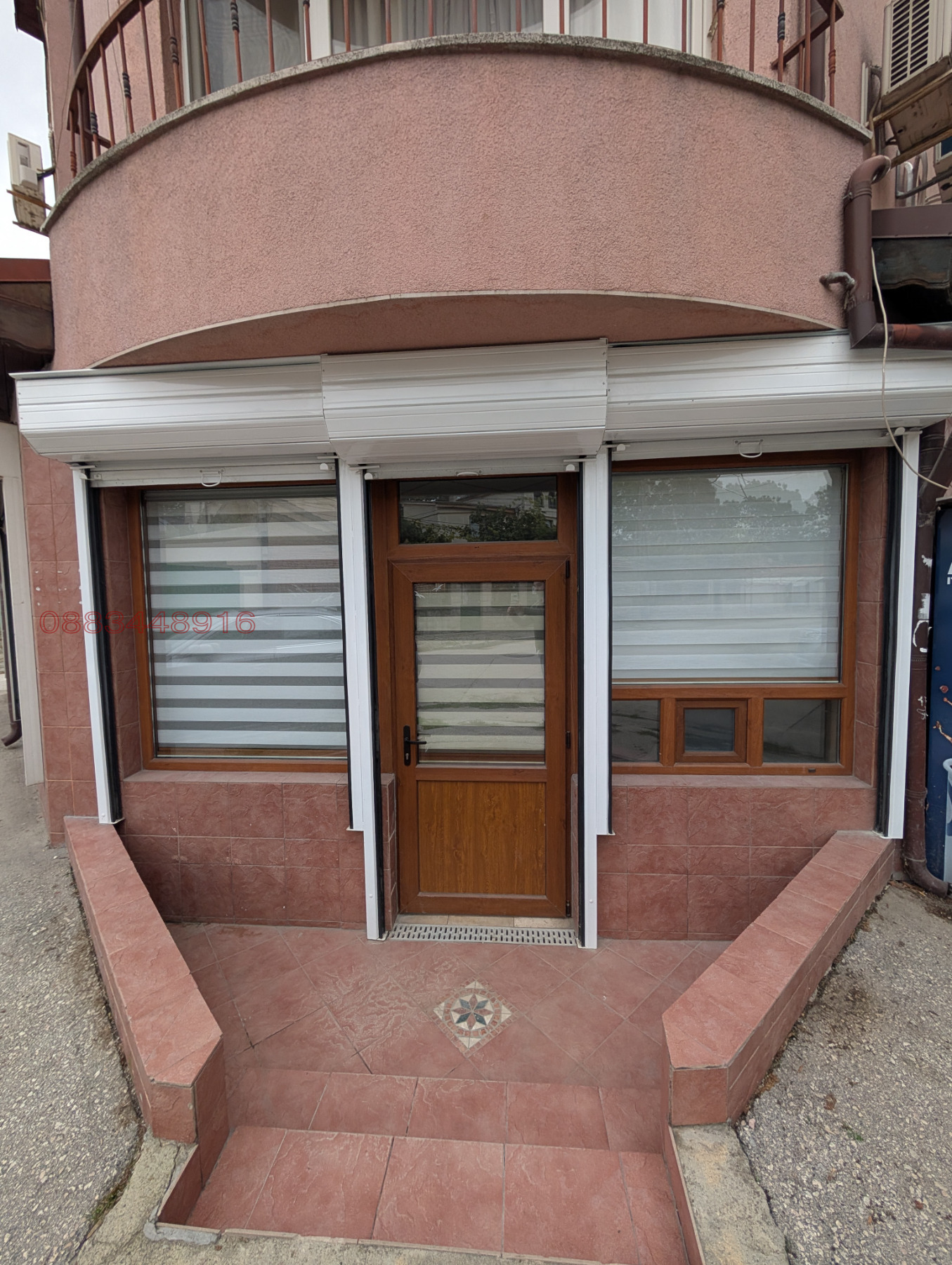 Дава под наем ОФИС, гр. Варна, Колхозен пазар, снимка 2 - Офиси - 54348952