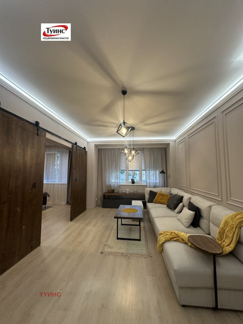 Дава под наем 3-СТАЕН, гр. Пловдив, Център