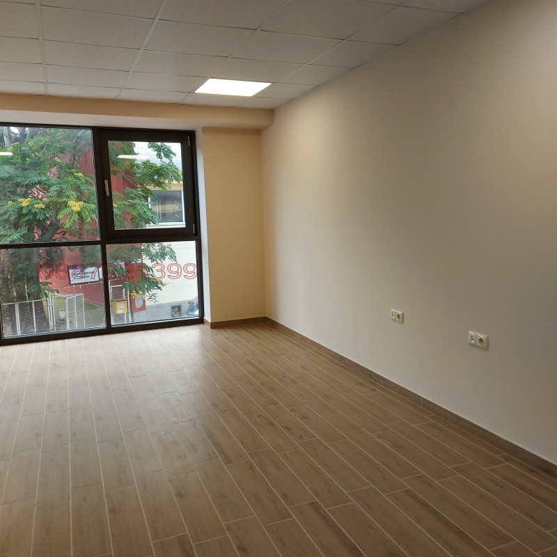 Дава под наем  Офис град Варна , ХЕИ , 102 кв.м | 69077399 - изображение [8]