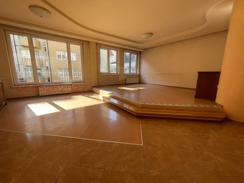 Дава под наем КЪЩА, гр. Пловдив, Център, снимка 7 - Къщи - 52850254