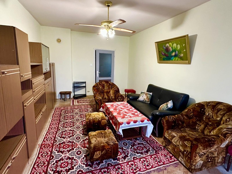 Vuokrattavana  2 makuuhuonetta Sofia , Darvenitsa , 90 neliömetriä | 61481354 - kuva [8]