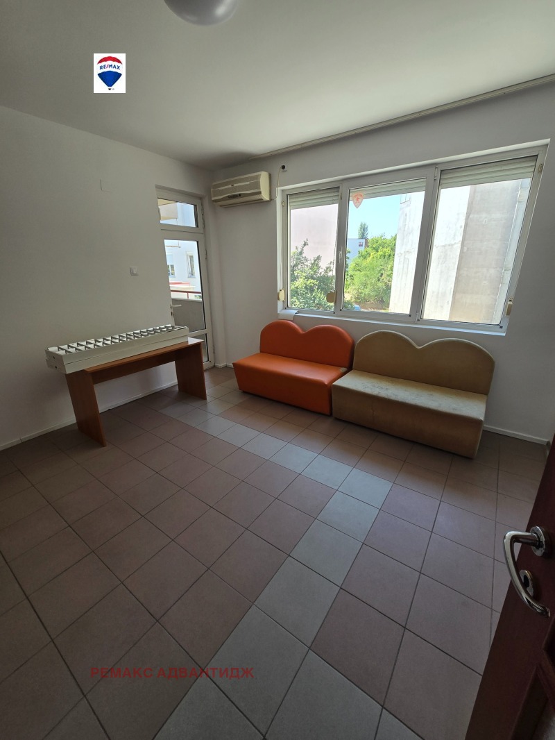 Vuokrattavana  Toimisto Plovdiv , Zapaden , 50 neliömetriä | 54005104 - kuva [2]