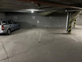 Kiadó Parkolóhely