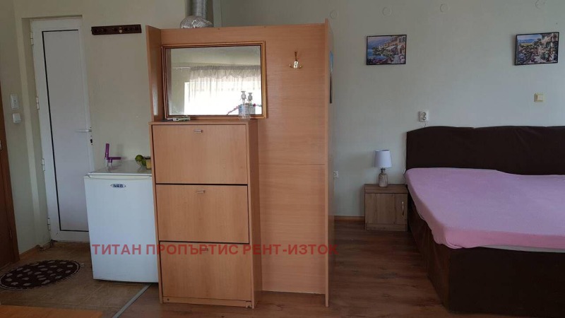 Дава под наем 1-СТАЕН, гр. Бургас, Лазур, снимка 3 - Апартаменти - 53130801