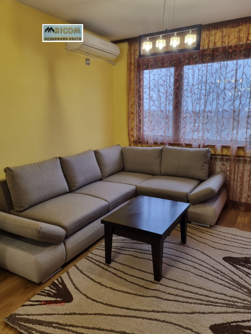 Дава под наем 3-СТАЕН, гр. Плевен, Широк център