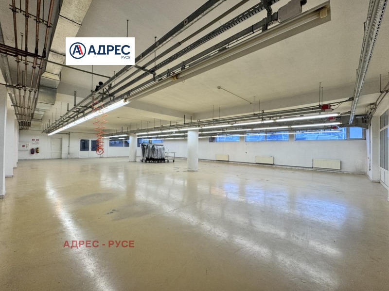 Под наем ПРОМ. ПОМЕЩЕНИЕ, град Русе, Чародейка - Север • 3200 лв. / 1636.13 € • 83755087 1