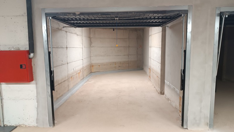 Издаје се  Гараге Софија , Овча купел , 22 м2 | 43158925 - слика [2]