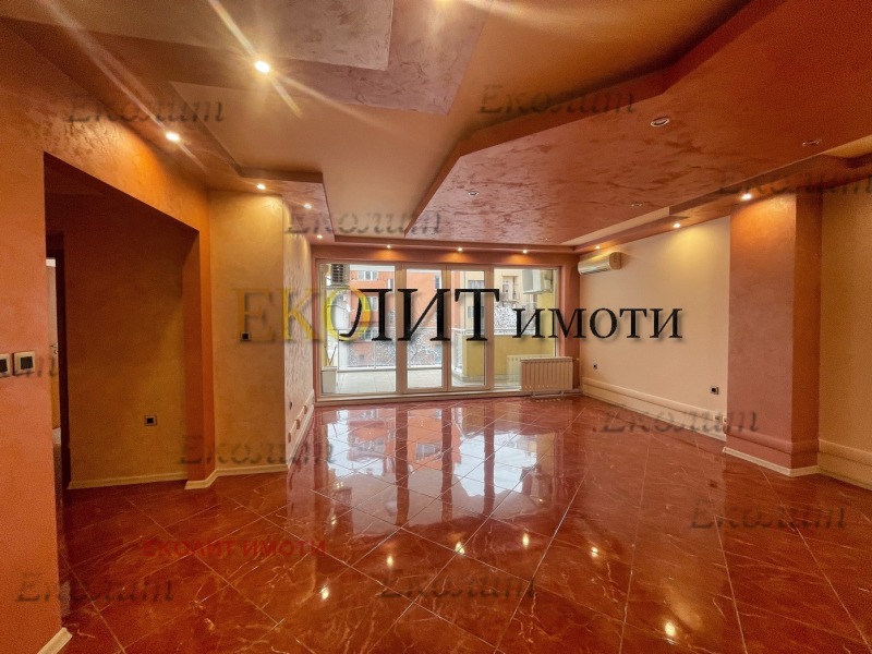 Дава под Наем ОФИС в град София, Център - 121 кв.м / 1 400 € » 2 738.16 лв., ЕКОЛИТ ИМОТИ