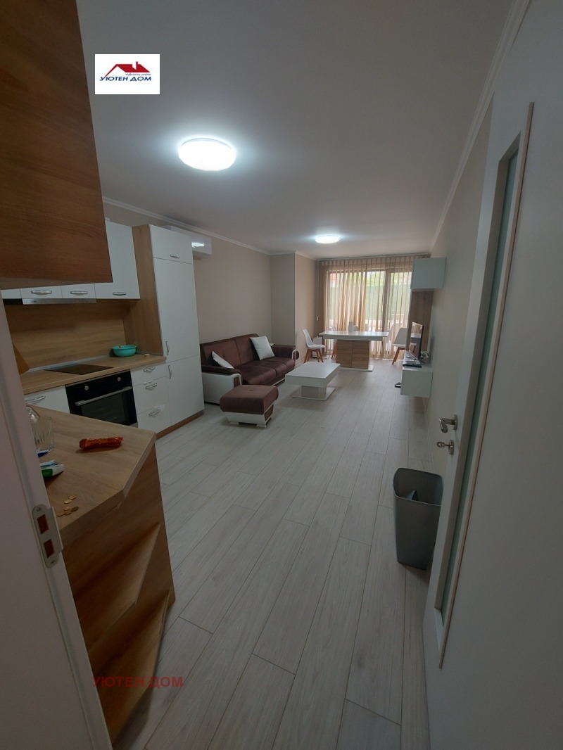 Издаје се  1 спаваћа соба Шумен , 5-ти полк , 70 м2 | 68135185 - слика [4]