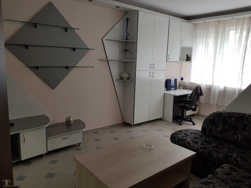 Дава под наем 2-СТАЕН, гр. София, Банишора, снимка 2 - Апартаменти - 53256277