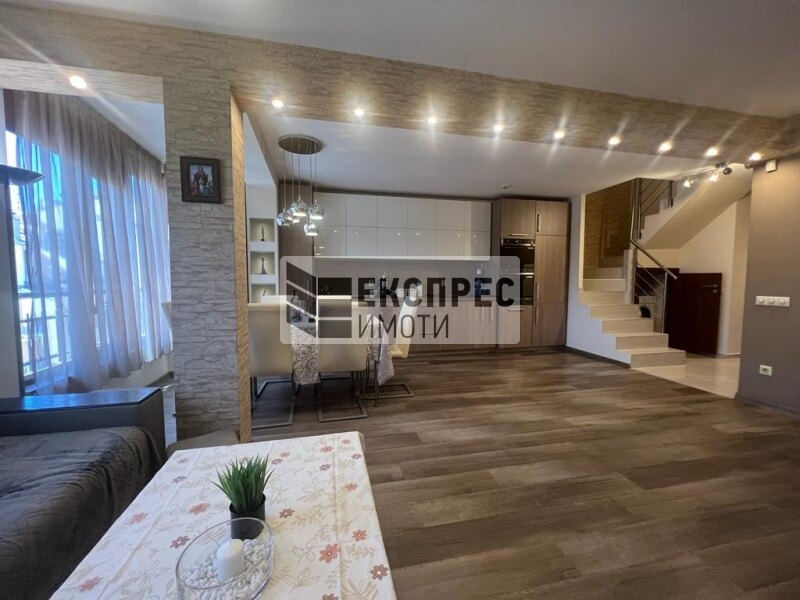 K pronájmu  3 ložnice Varna , Zavod Družba , 140 m2 | 30991998 - obraz [3]