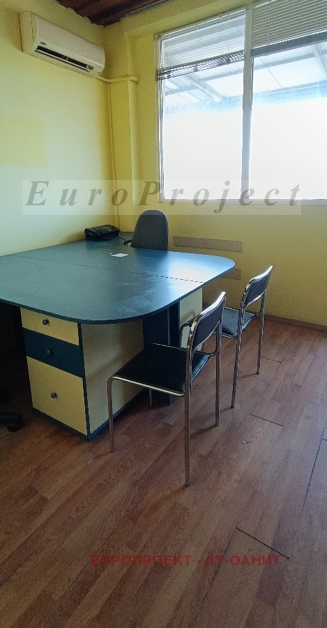 De inchiriat  Birou Burgas , Vâzrajdane , 20 mp | 49415086 - imagine [2]