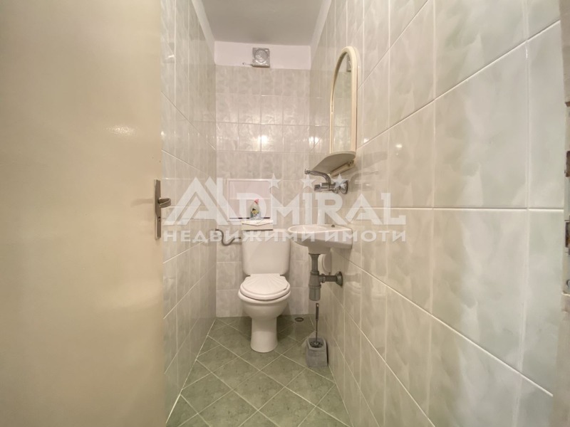 K pronájmu  1 ložnice Burgas , Vazraždane , 95 m2 | 24684953 - obraz [11]