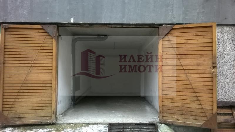 Под наем СКЛАД, град Русе, Център • 150 лв. / 76.69 € • 79465373 1