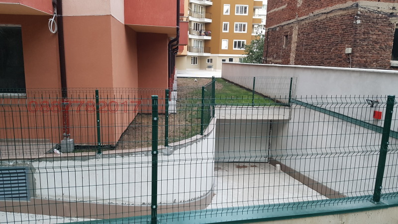 Дава под наем ГАРАЖ, ПАРКОМЯСТО, гр. София, Сухата река, снимка 4 - Гаражи и паркоместа - 52823666