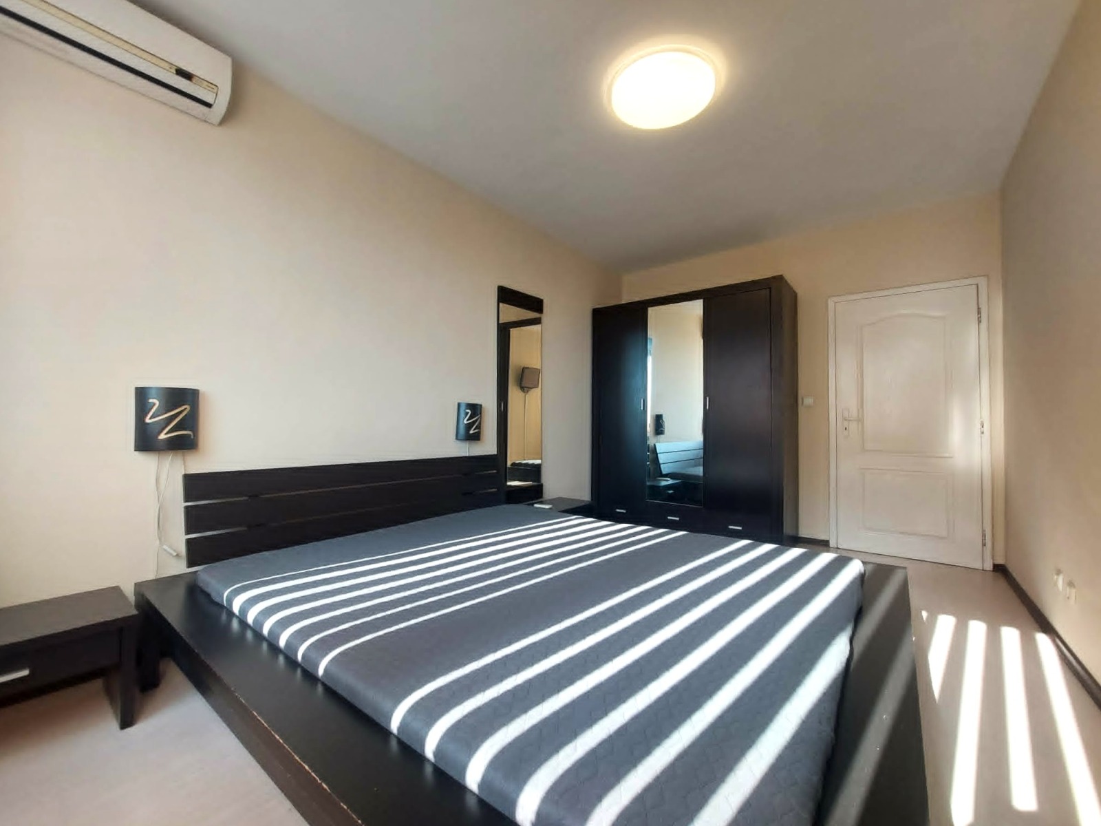 Дава под наем 3-СТАЕН, гр. София, Център, снимка 8 - Апартаменти - 54357077