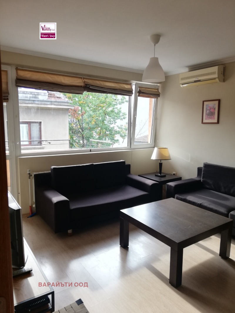 Zu vermieten  1 Schlafzimmer Sofia , Zentar , 60 qm | 40083134