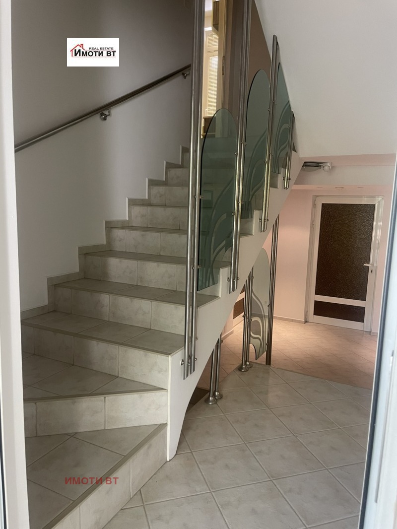 Издаје се  Кућа Велико Тарново , Колју Фичето , 385 м2 | 45981926 - слика [10]