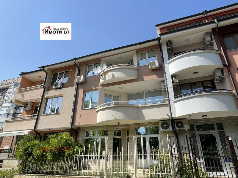 Издаје се  Кућа Велико Тарново , Колју Фичето , 385 м2 | 45981926