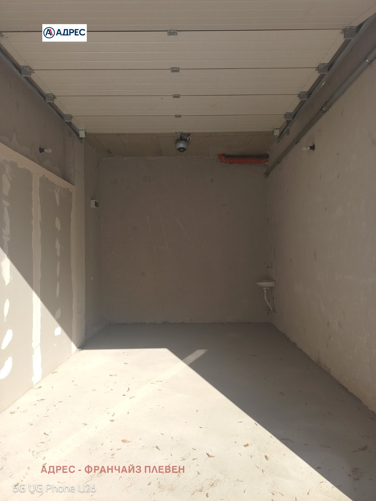 Дава под наем ГАРАЖ, ПАРКОМЯСТО, гр. Плевен, Широк център, снимка 3 - Гаражи и паркоместа - 53718452