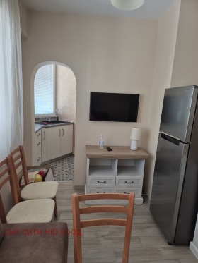 1 sovrum Razsadnika, Sofia