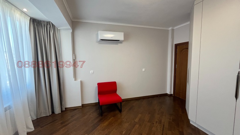 Издаје се  2 спаваће собе Софија , Иван Вазов , 75 м2 | 39192521 - слика [16]