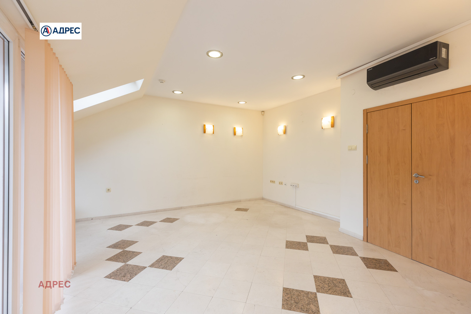 Дава под наем ОФИС, гр. Варна, Център, снимка 7 - Офиси - 53908047