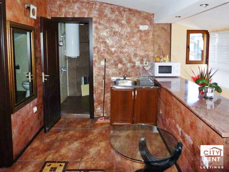 De inchiriat  1 dormitor Velico Târnovo , Țentâr , 50 mp | 74347321