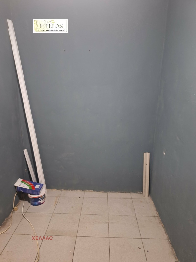 Дава под наем МАГАЗИН, гр. Русе, Широк център, снимка 3 - Магазини - 53232525