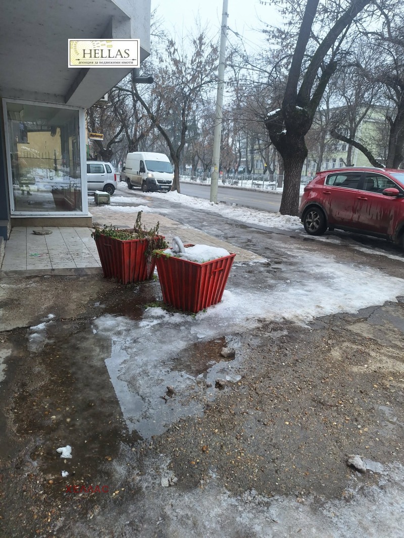 Дава под наем МАГАЗИН, гр. Русе, Широк център, снимка 5 - Магазини - 53232525