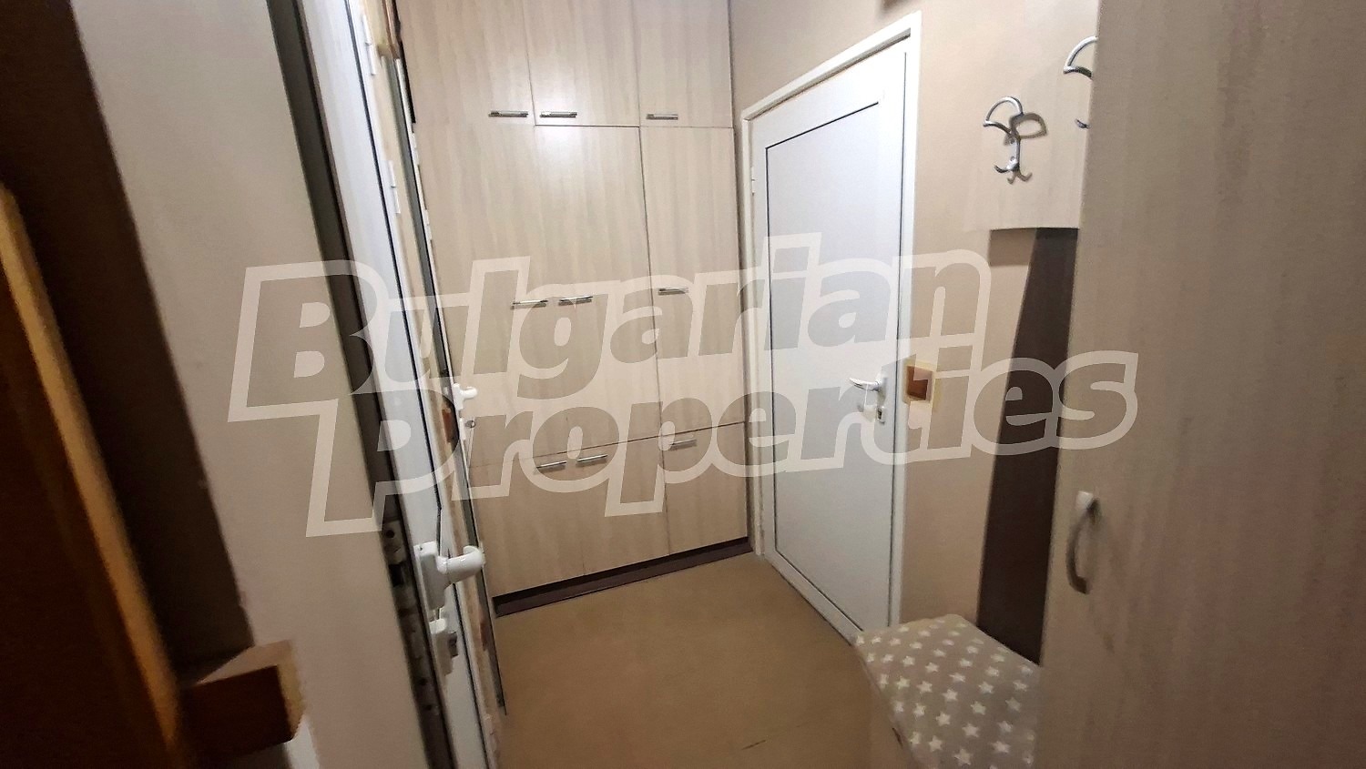 Дава под наем 4-СТАЕН, гр. Варна, Аспарухово, снимка 8 - Апартаменти - 55381555