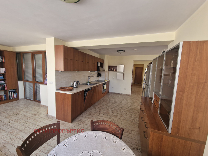 Дава под наем МНОГОСТАЕН, гр. Благоевград, Широк център, снимка 2 - Апартаменти - 53111760