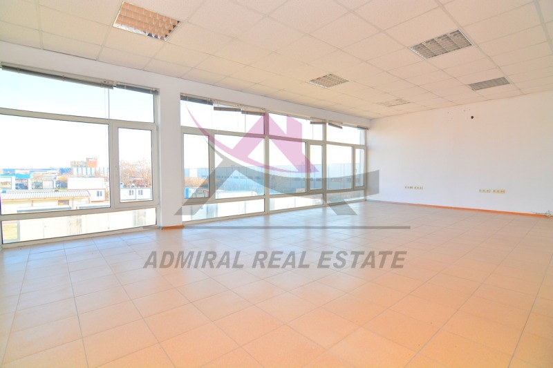 Дава под Наем ОФИС в град Варна, Метро - 450 кв.м / 2 045 € » 3 999.67 лв., АДМИРАЛ РИЪЛ ЕСТЕЙТ ЕООД