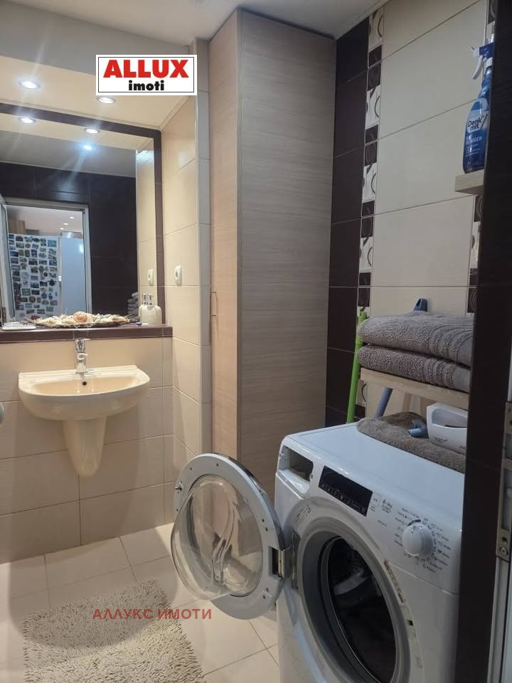 Дава под наем 4-СТАЕН, гр. Русе, Център, снимка 13 - Апартаменти - 53089234