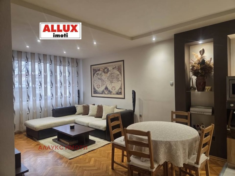 Дава под наем 4-СТАЕН, гр. Русе, Център, снимка 2 - Апартаменти - 53089234