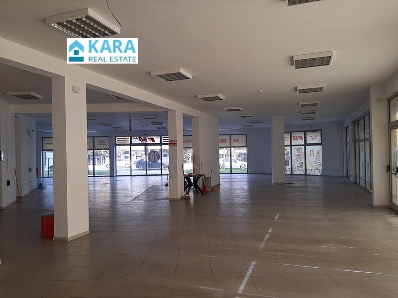 Дава под наем МАГАЗИН, гр. Кърджали, Център, снимка 3 - Магазини - 53559130