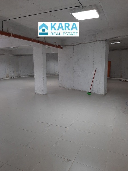 Дава под наем МАГАЗИН, гр. Кърджали, Център, снимка 10 - Магазини - 53559130