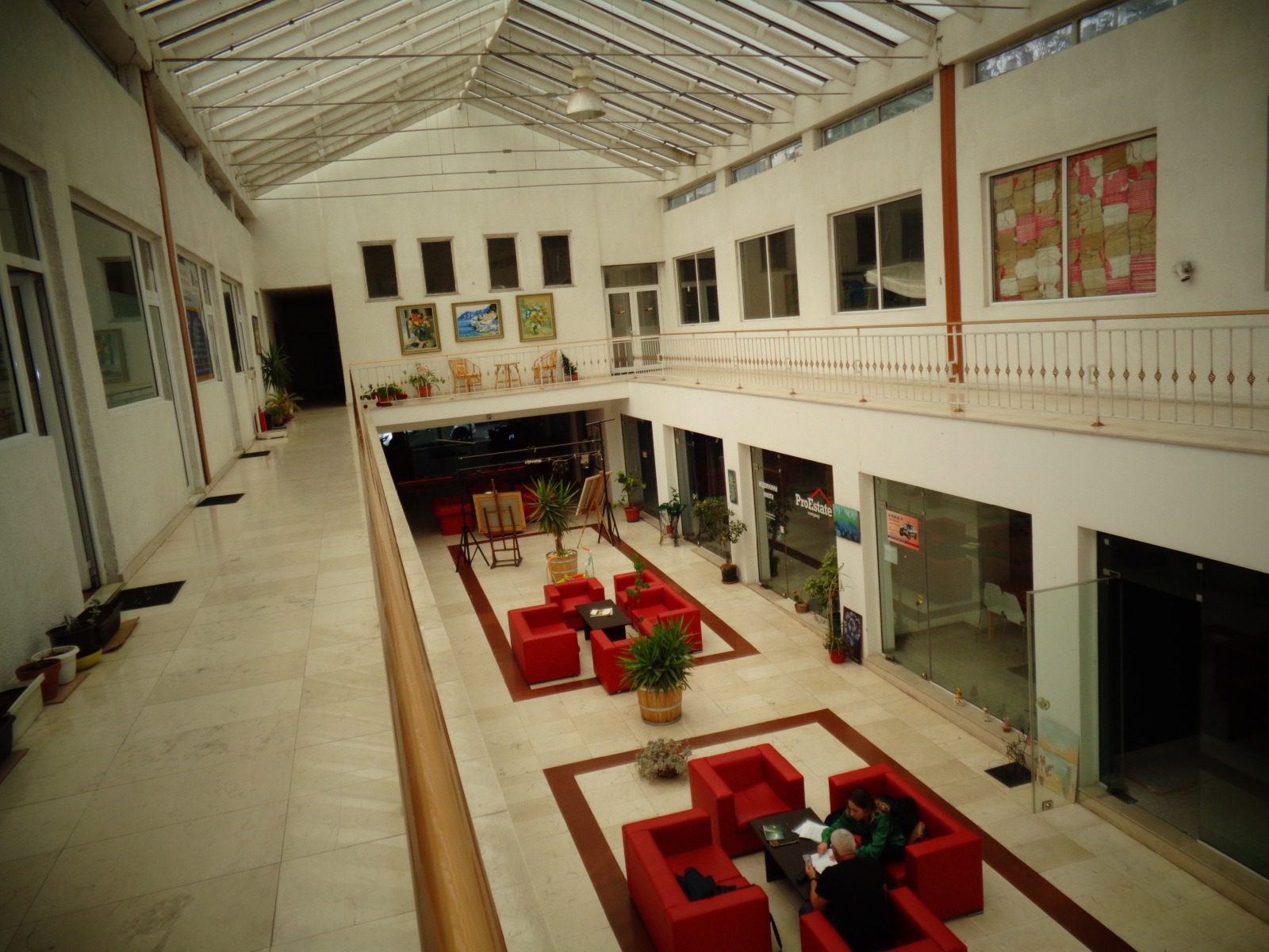 Дава под наем ОФИС, гр. София, Банишора, снимка 2 - Офиси - 54273157